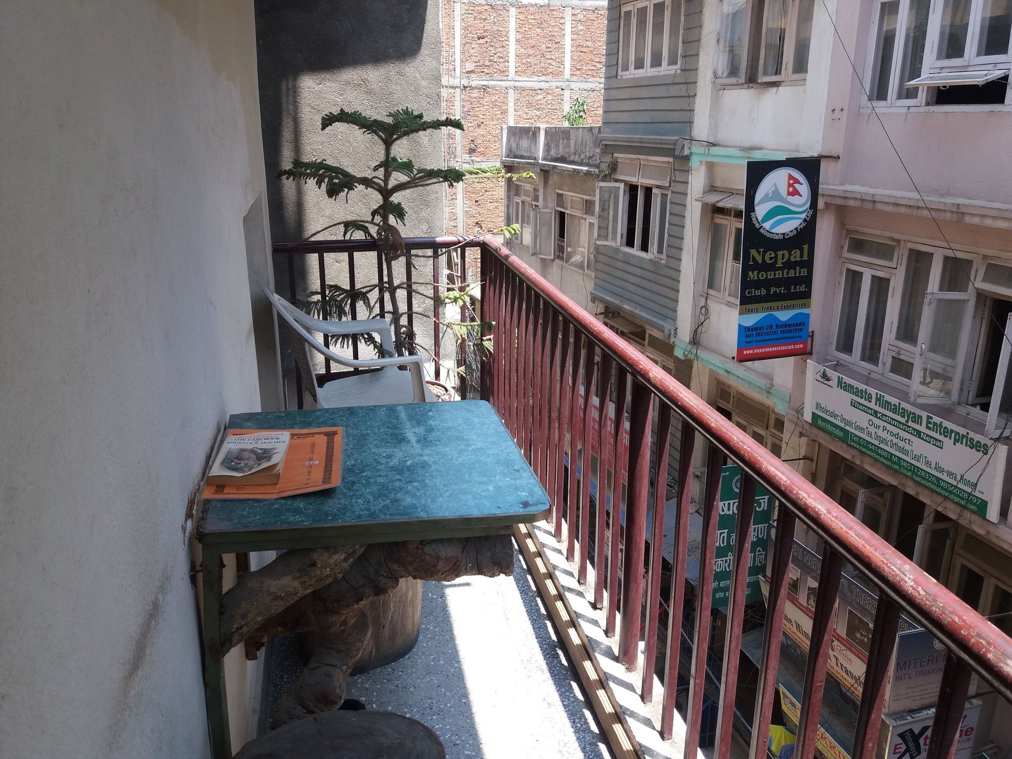 Kings Land Hotel Kathmandu Exteriör bild